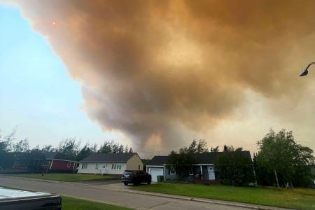 ‘An extremely aggressive inferno’: Fire menaces eastern Canadian community