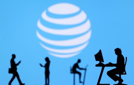 AT&T makes final offer to striking CWA union