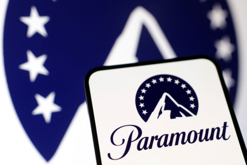 Paramount, Comcast renew multi-year carriage deal