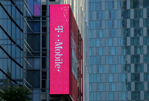 T-Mobile to acquire Vistar Media for $600 Million to bolster advertising business