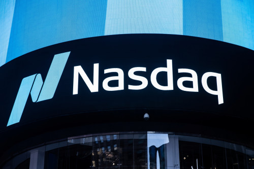 Exclusive-US exchanges, SEC in talks to ease public company regulations