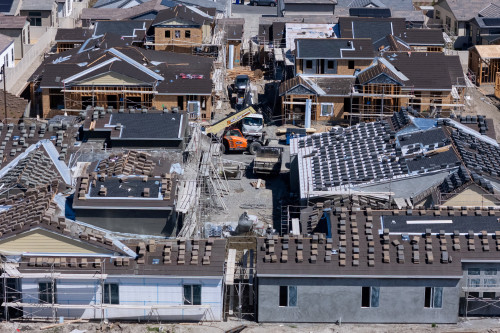 U.S. homebuilders head into back half of 2025 with rising costs, tariff uncertainty