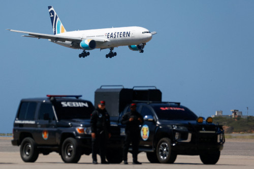 US appeals court shields Trump officials from probe over deportation flights