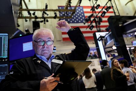 Hedge funds rush to unwind bearish stock positions